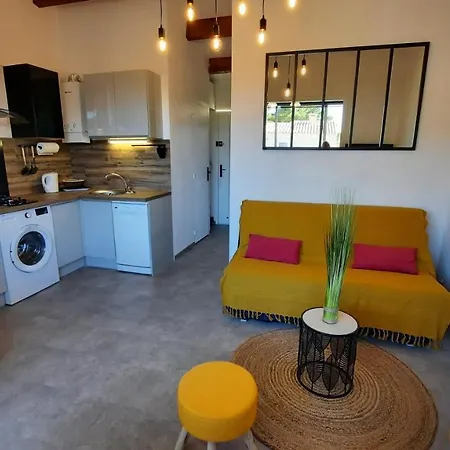 Les Estivales Cap D'agde * אגדה